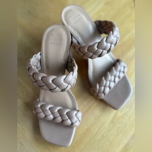 Women's Braided Sandal Heels in Tan 🤎Size 7